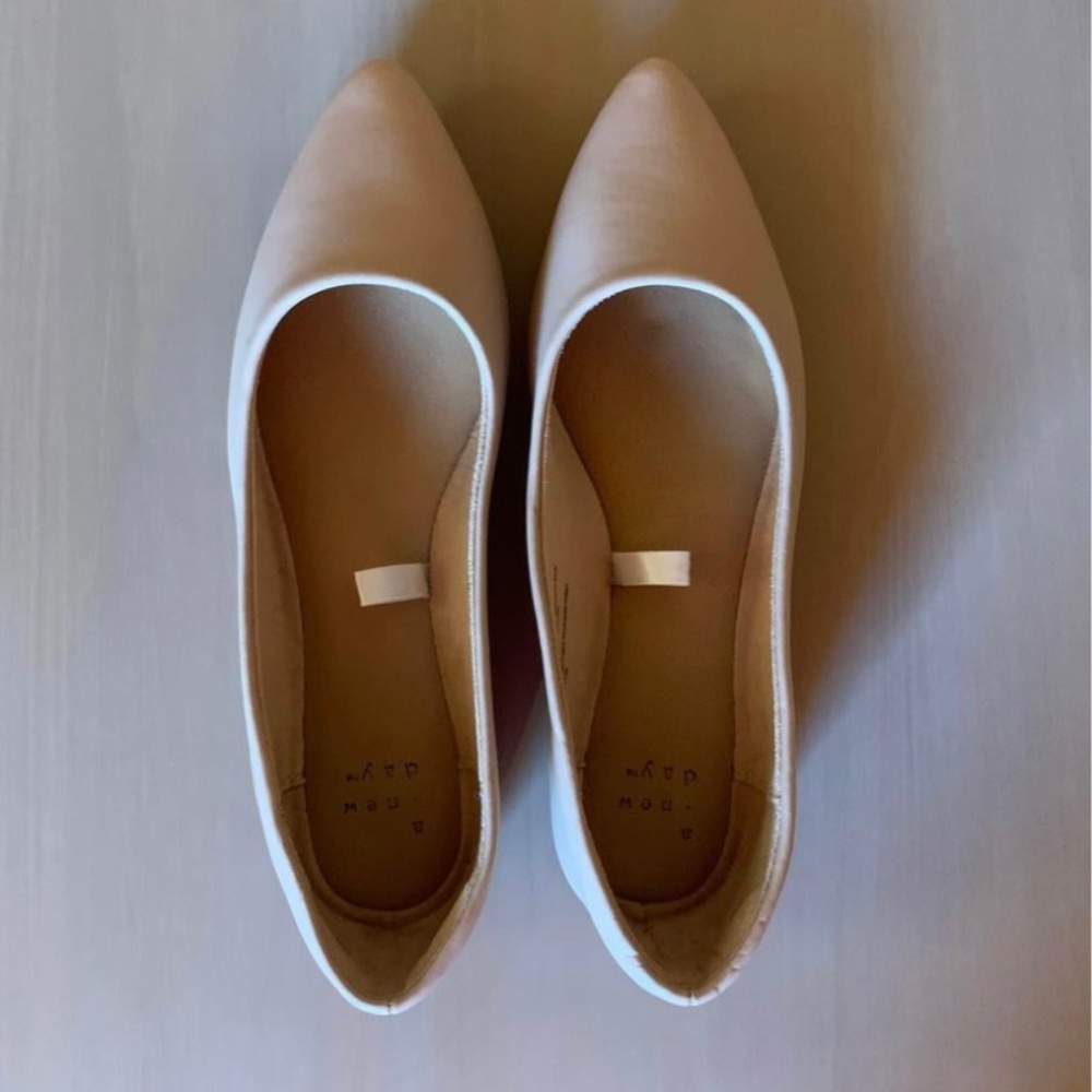 New Day Nude Pointed Flats Size 6